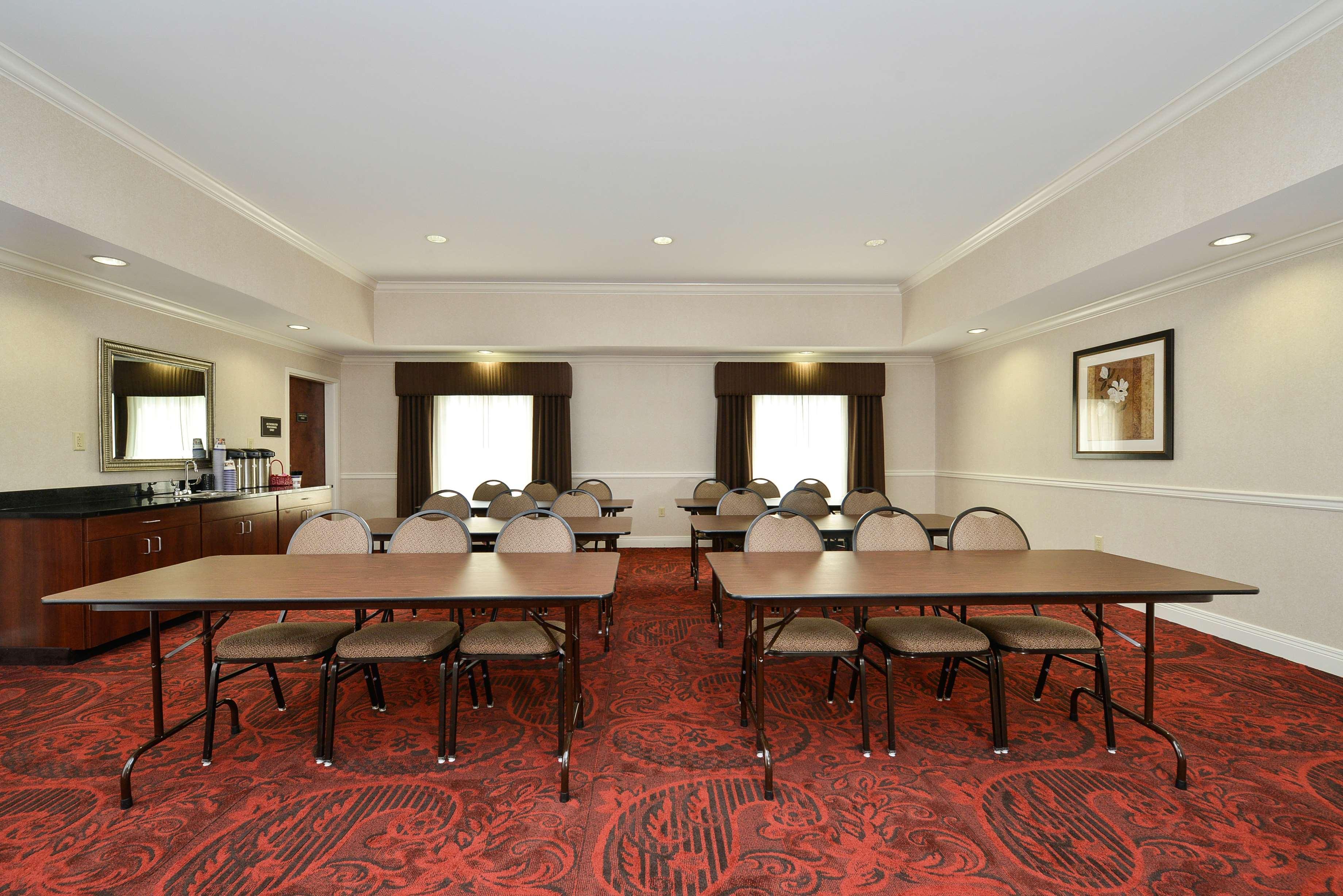 Western Hotel Louisa
